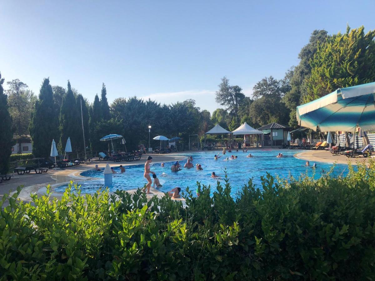 Toskana, Viareggio, Chalet Zona Rosa 1 Mit Klimaanlage Und Wlan Eksteriør billede